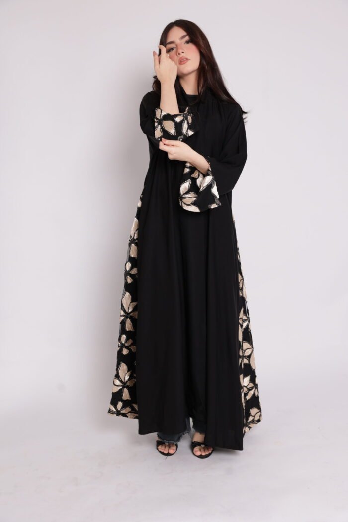 JO7A0004 عباية تطريز جانبي زهري | عبايات سعودية سهرة