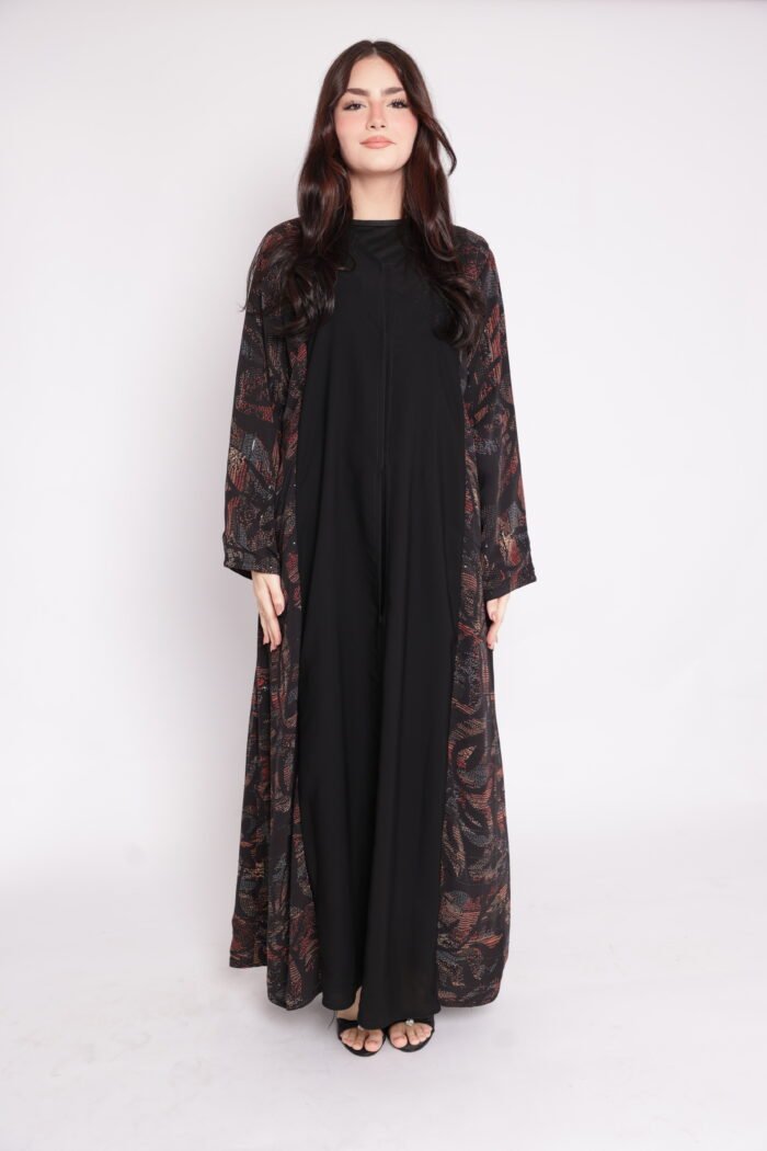 Abaya with elegant geometric patterns in black - Image 1