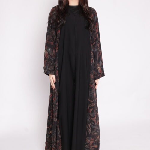 عباية نقوش هندسية سوداء | عبايات سعودية عصرية