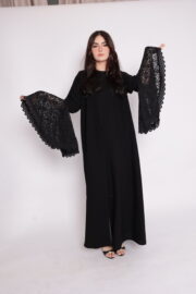 عباية أكمام دانتيل سوداء فخمة للسهرات من متجر عبايات ثريد