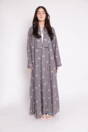 Abaya embroidered with soft geometric patterns - Image 3