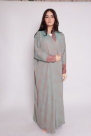 Modern, flowing abaya in calm colors - Image 3
