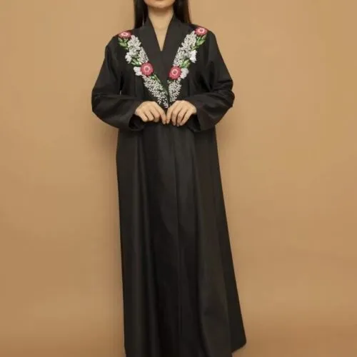 عبايات بنات بألوان زاهية - ألوان جذابة وتصاميم تناسب الفتيات 3 عباية ملونة سفر مطرزة | عبايات سعودية مريحة