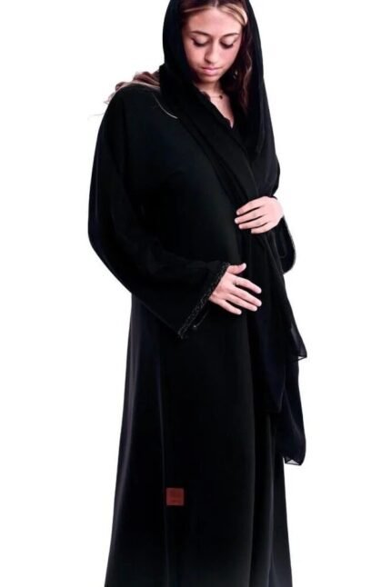 Classic abaya with black beads and crepe fabric with a luxurious and elegant design