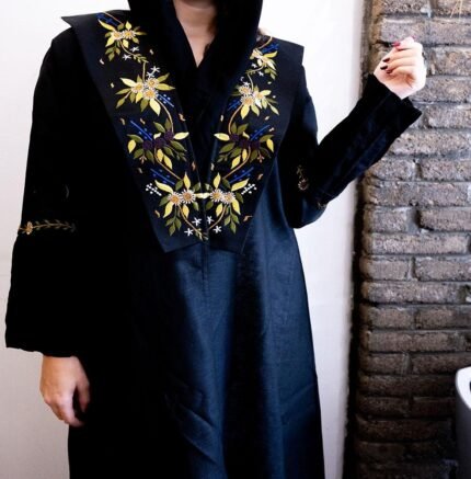 Black embroidered abaya made of soft linen