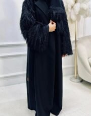 Abaya with wide sleeves, luxurious black clutch decorated with shiny fringes - Image 3