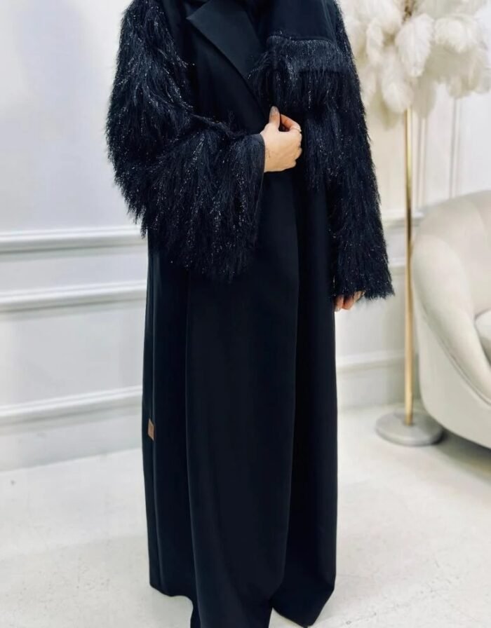 Abaya with wide sleeves, luxurious black clutch decorated with shiny fringes - Image 3