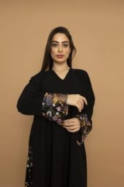 Abaya embroidered with colored threads - Image 8
