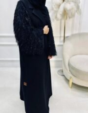 Abaya with wide sleeves, luxurious black clutch decorated with shiny fringes - Image 2