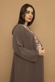 Luxurious colorful abaya with floral design and luxurious crepe fabric - Image 2