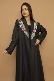 Abaya embroidered with colorful threads and elegant travel design - Image 7
