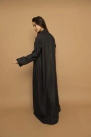 Abaya embroidered with colorful threads and elegant travel design - Image 4
