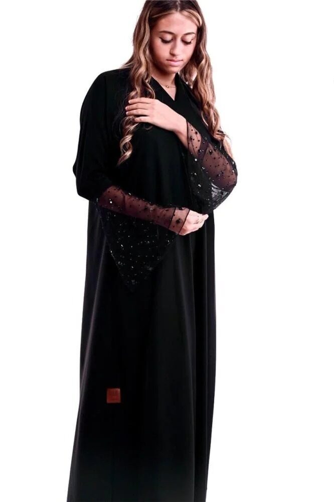 عباية دانتيل كلوش سوداء – تصميم كلوش فاخر من عباية ثريد عباية دانتيل كلوش سوداء – تصميم كلوش فاخر من عباية ثريد